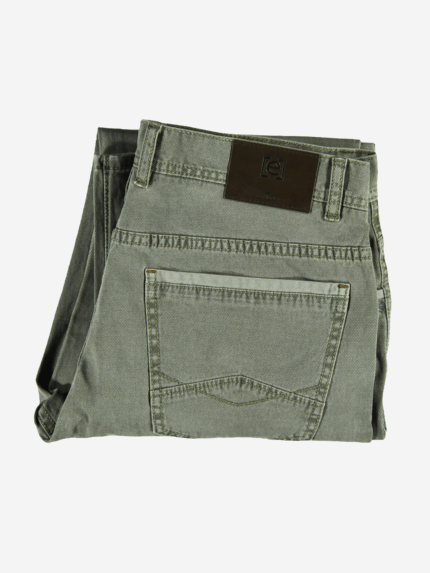 engbers Hose mit raffinierten Detaillösungen engbers Hose mit raffinierten Detaillösungen