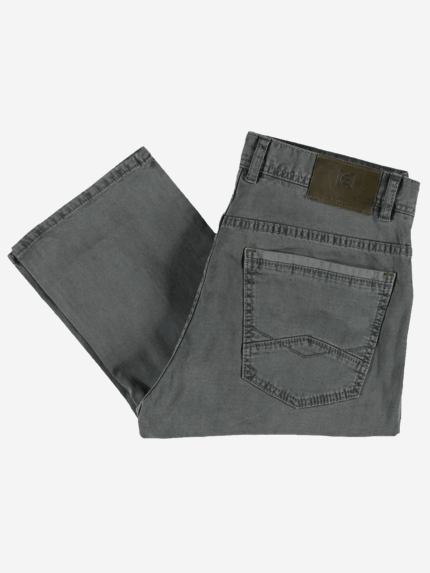 engbers Hose mit raffinierten Detaillösungen engbers Hose mit raffinierten Detaillösungen
