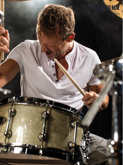 Kraftvoller Drummer Kraftvoller Drummer