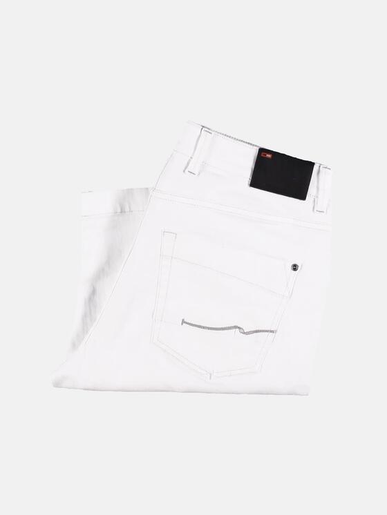 emilio adani Weiße Denim Short mit modischen Destroys emilio adani Weiße Denim Short mit modischen Destroys