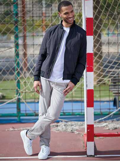 Männer Outfit Stilvoll & Funktional