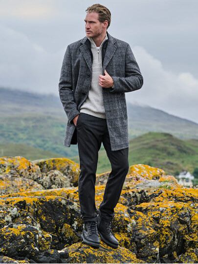 Männer Outfit Selbstbewusst und eindrucksvoll