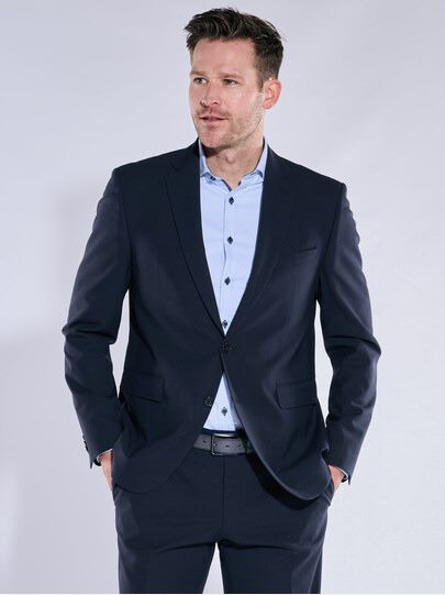 Männer Outfit Eintrittskarte für einen festlichen Abend