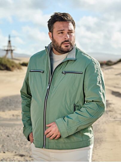 Männer Outfit Einzigartig in Farbe, Funktion und Design