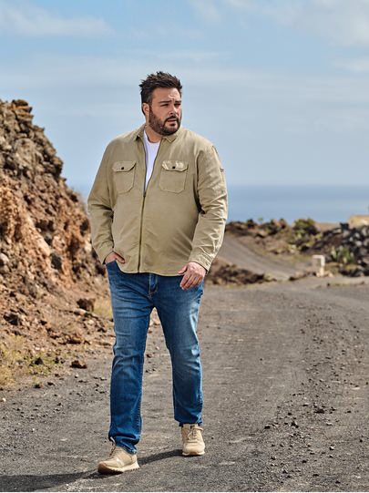 Männer Outfit Halb Sommer, halb Frühling