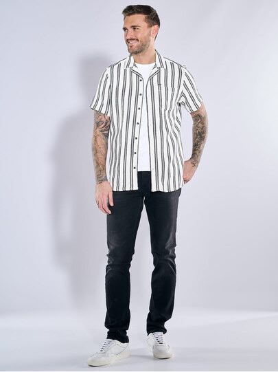 Männer Outfit Frischer Wind