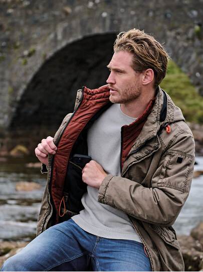 Männer Outfit Derber Look und praktische Details