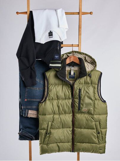 Männer Outfit Widerstandsfähige Steppweste Khaki-Style, Praktisch, Stylisc