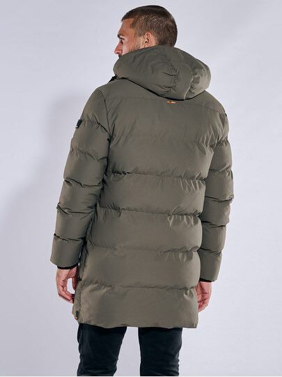 Männer Outfit Zuverlässiger Begleiter