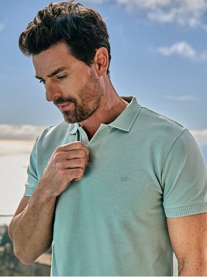 Männer Outfit Natürliche Farben für einen lebendigen Look