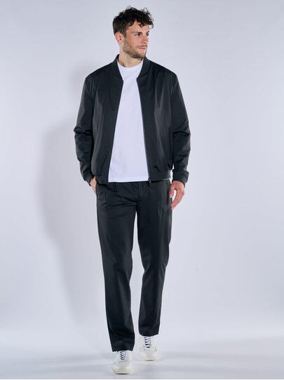 Männer Outfit Sportive Ausstrahlung