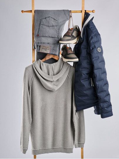 Männer Outfit Moderne Steppjacke Saphirblau, Innovativ, Funktional!