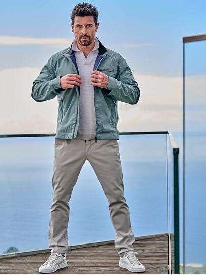 Männer Outfit Frühlingsfrisch: Leicht, wasserdicht & stilvoll