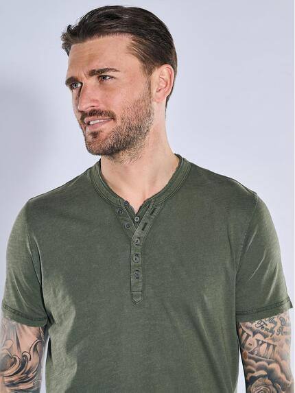 emilio adani Herren Henley-Shirt uni Grün 38960 emilio adani Herren Henley-Shirt uni Grün 38960