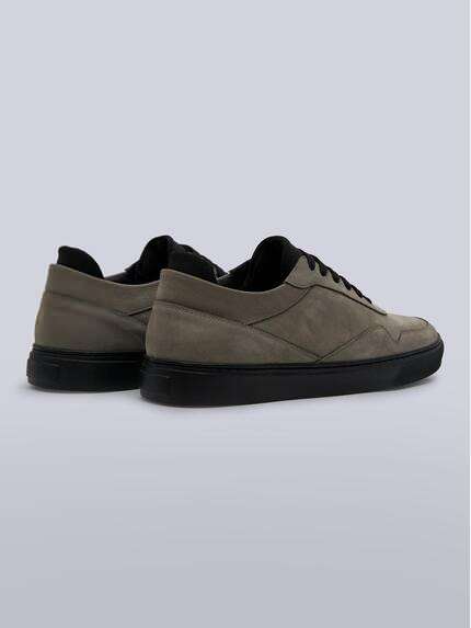 emilio adani Herren Sneaker aus Nubuk-Leder Grau 39291 emilio adani Herren Sneaker aus Nubuk-Leder Grau 39291