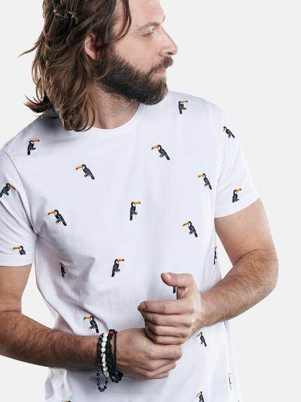 emilio adani Herren Bio-Baumwoll-T-Shirt mit besonderer Tukan Stickerei Weiß 29619 emilio adani Herren Bio-Baumwoll-T-Shirt mit besonderer Tukan Stickerei Weiß 29619