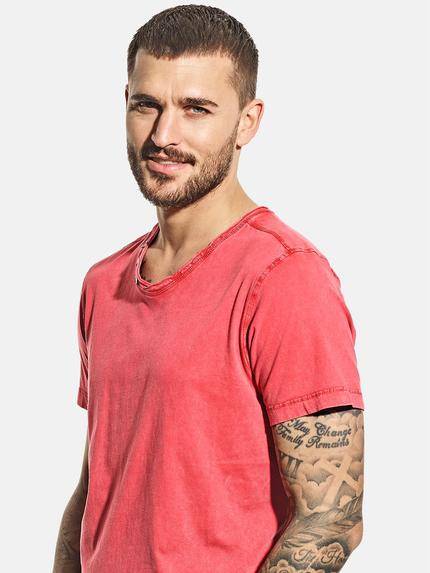 emilio adani Herren V-Neck T-Shirt aus super softem Baumwollmaterial Violett 30579