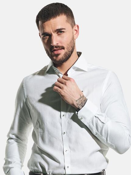 emilio adani Herren Softes Langarmhemd mit dezenter Webmusterung Weiß 31227 emilio adani Herren Softes Langarmhemd mit dezenter Webmusterung Weiß 31227
