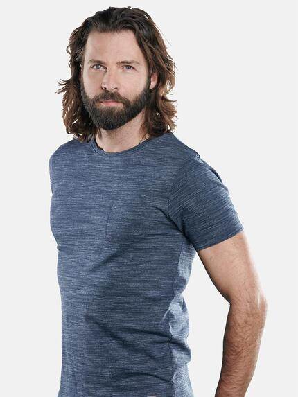emilio adani Herren Rundhals T-Shirt mit eingelegter Brusttasche Blau 29622 emilio adani Herren Rundhals T-Shirt mit eingelegter Brusttasche Blau 29622