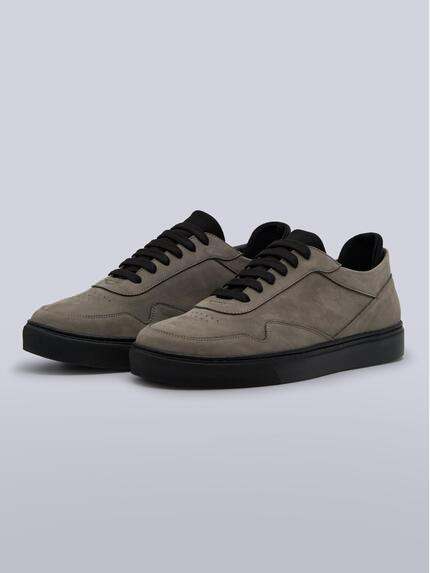 emilio adani Herren Sneaker aus Nubuk-Leder Grau 39291 emilio adani Herren Sneaker aus Nubuk-Leder Grau 39291