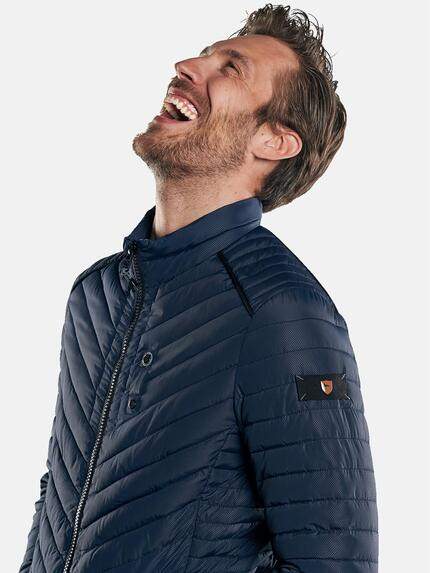 emilio adani Herren Jacke mit dezenten Kontrastelementen Blau 30017 emilio adani Herren Jacke mit dezenten Kontrastelementen Blau 30017