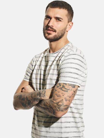 emilio adani Herren Rundhals T-Shirt Weiß 31123 emilio adani Herren Rundhals T-Shirt Weiß 31123