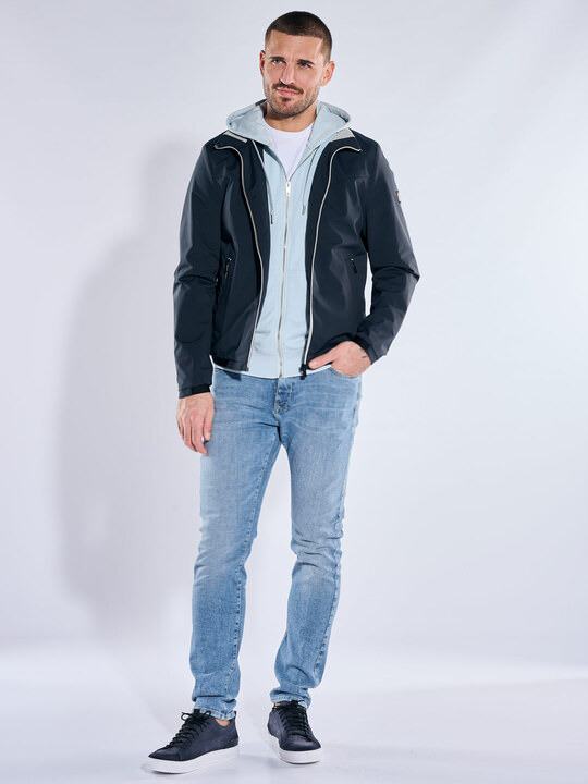 Männer Outfit Maritime Vibes, moderner Look