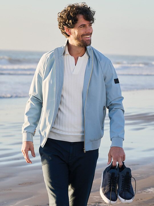 Männer Outfit Frische Brise, klarer Stil