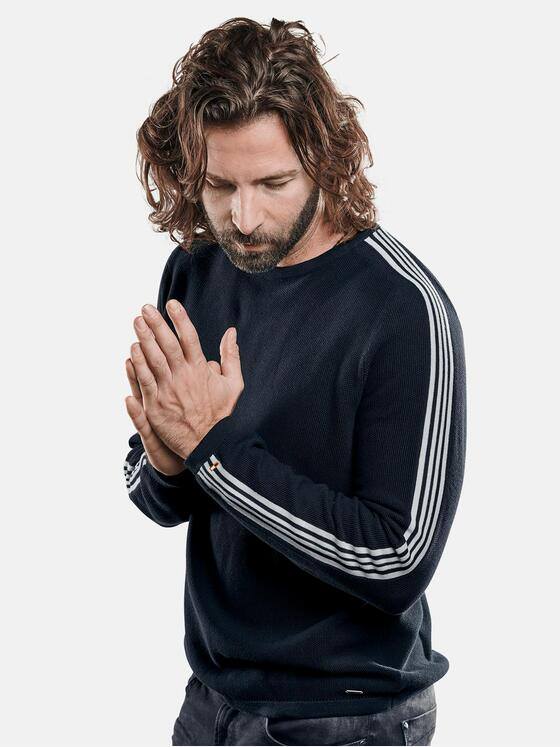 emilio adani Herren softer Pullover mit Kontraststreifen Schwarz 29279