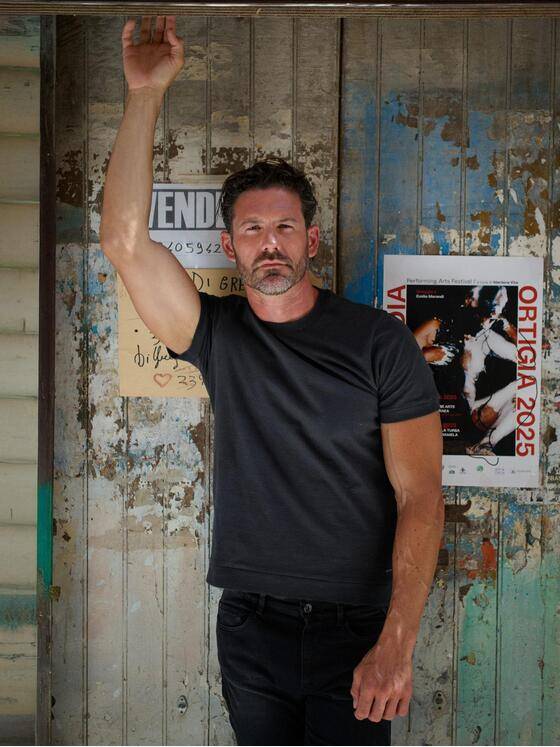 emilio adani Herren T-Shirt aus hochwertigem Garn Schwarz 39312