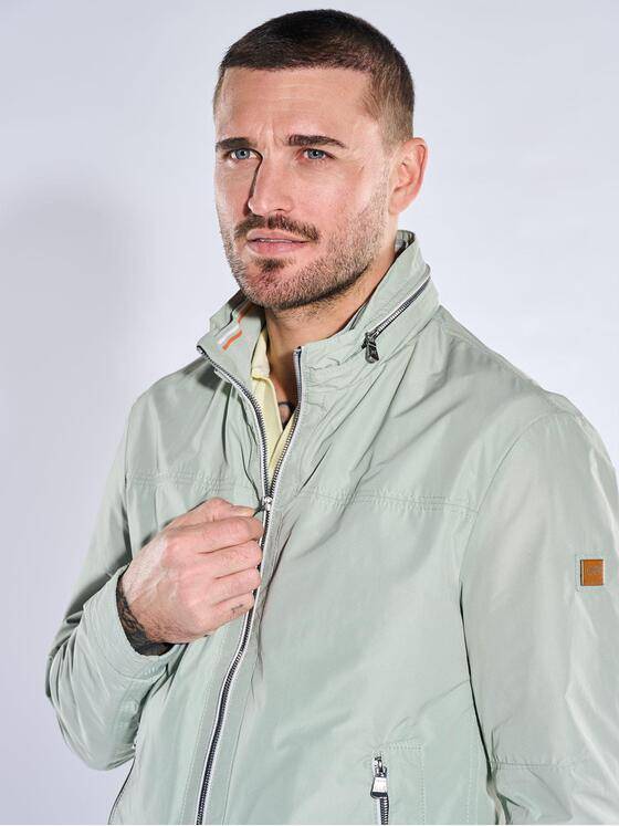 emilio adani Herren Wasserabweisende Funktionsjacke im Blouson-Style Hellgruen 40234