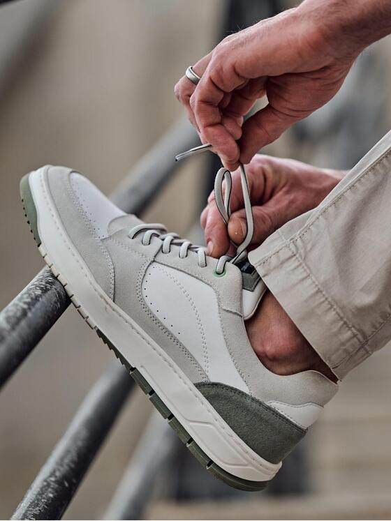 engbers Herren Sneaker aus Leder Naturweiss 38536