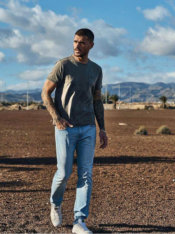 emilio adani Herren Basic-Shirt aus Leinenmix Grün 33014