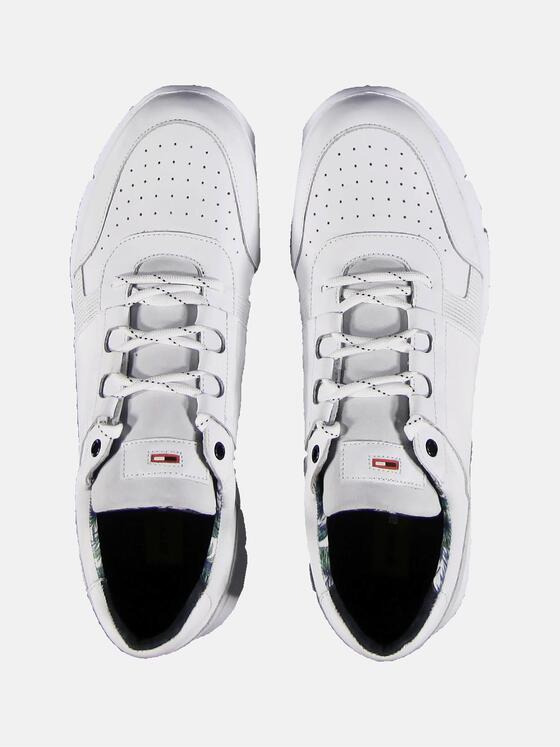 emilio adani Herren Sneaker mit besonders leichter Laufsohle Weiß 31208