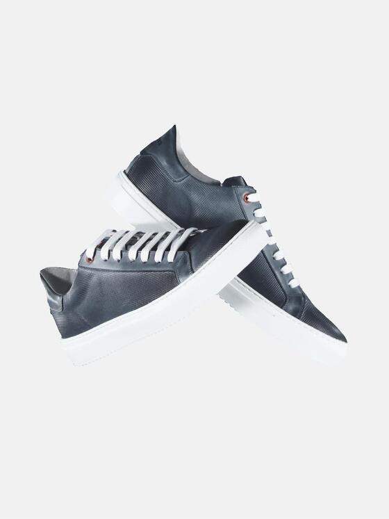 emilio adani Herren Sneaker in perforierter Optik. Blau 31082