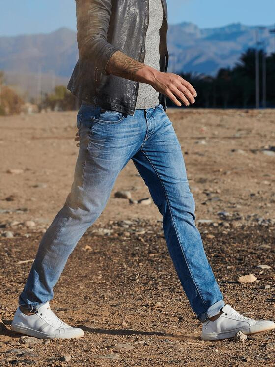 emilio adani Herren Stretch Light Blue Denim Blau 29276