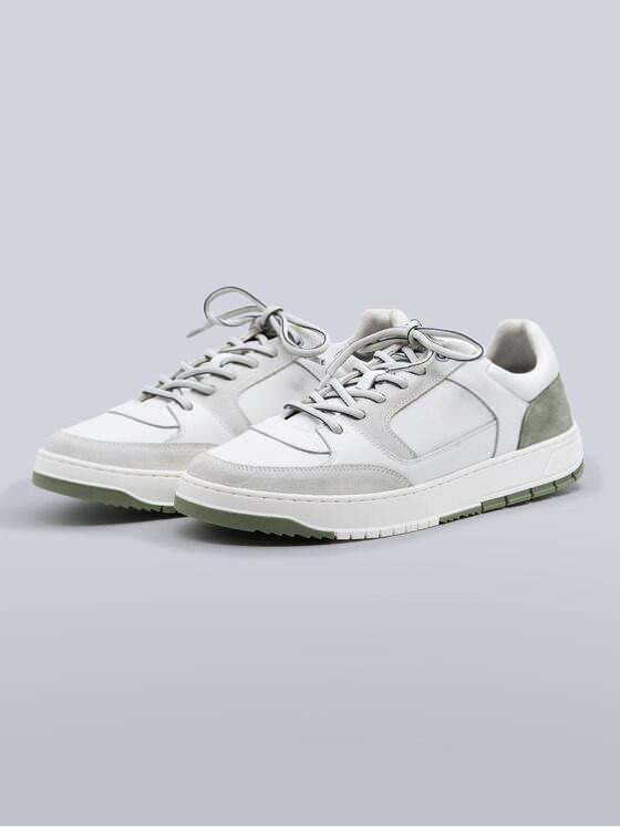 engbers Herren Sneaker mit zweifarbiger Sohle Naturweiss 40526