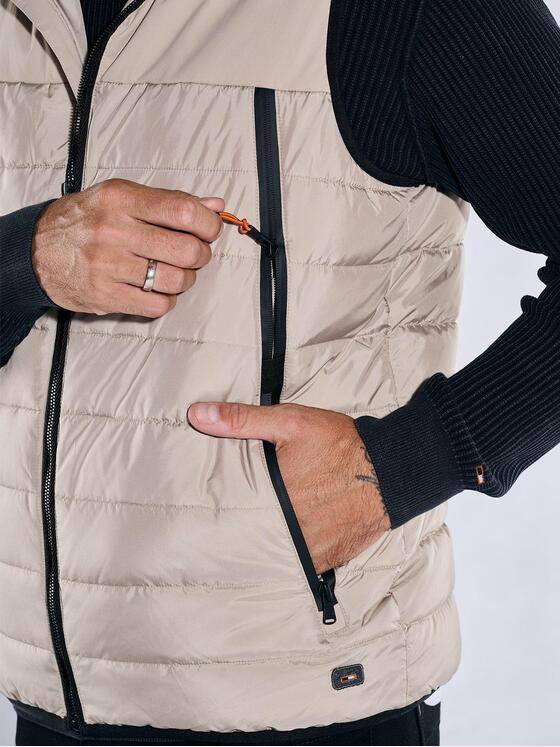 emilio adani Herren Steppweste mit abnehmbarer Kapuze Beige 37187