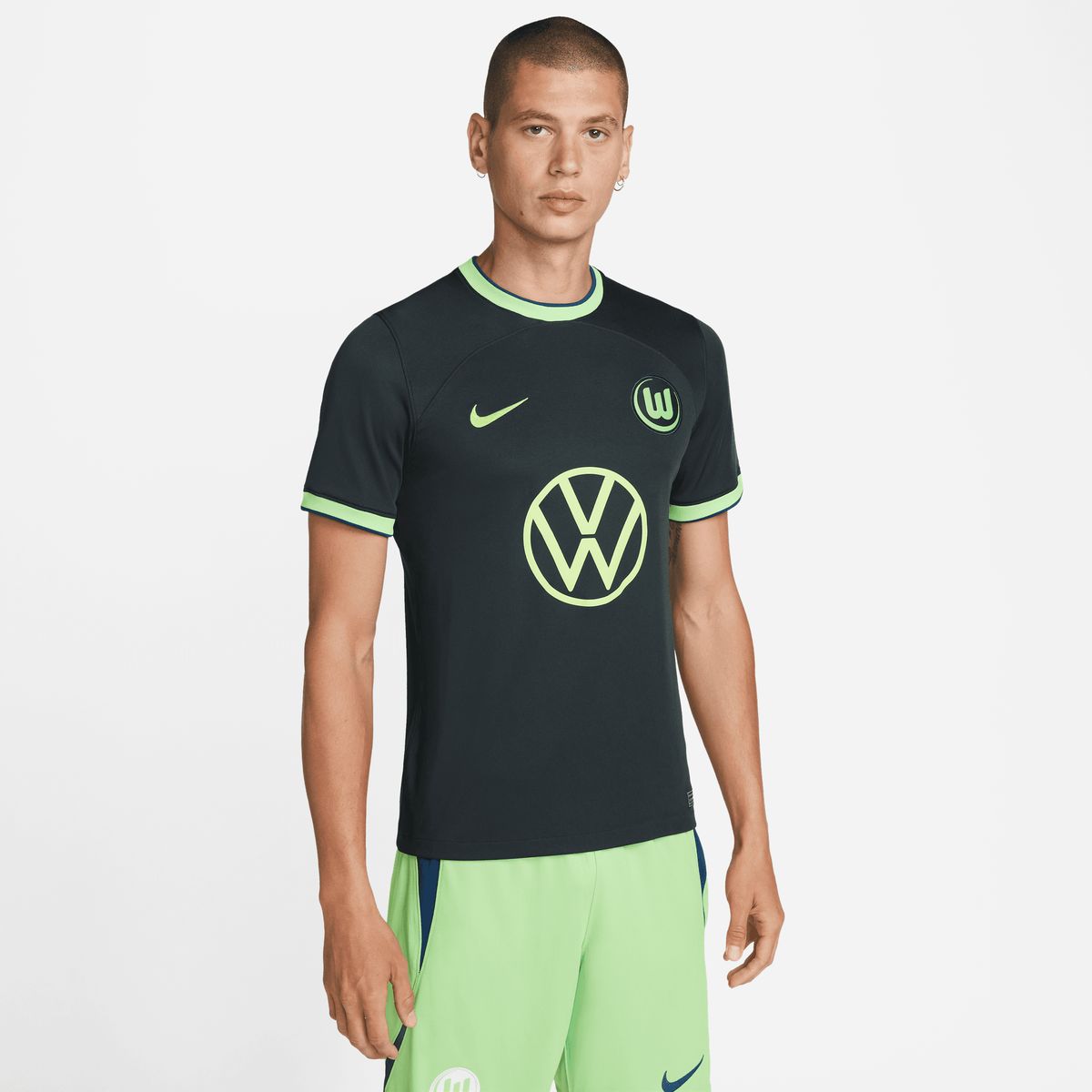 Nike VfL Wolfsburg 2022/23 Stadium Away Dri-FIT Herren Kurzarmtrikot