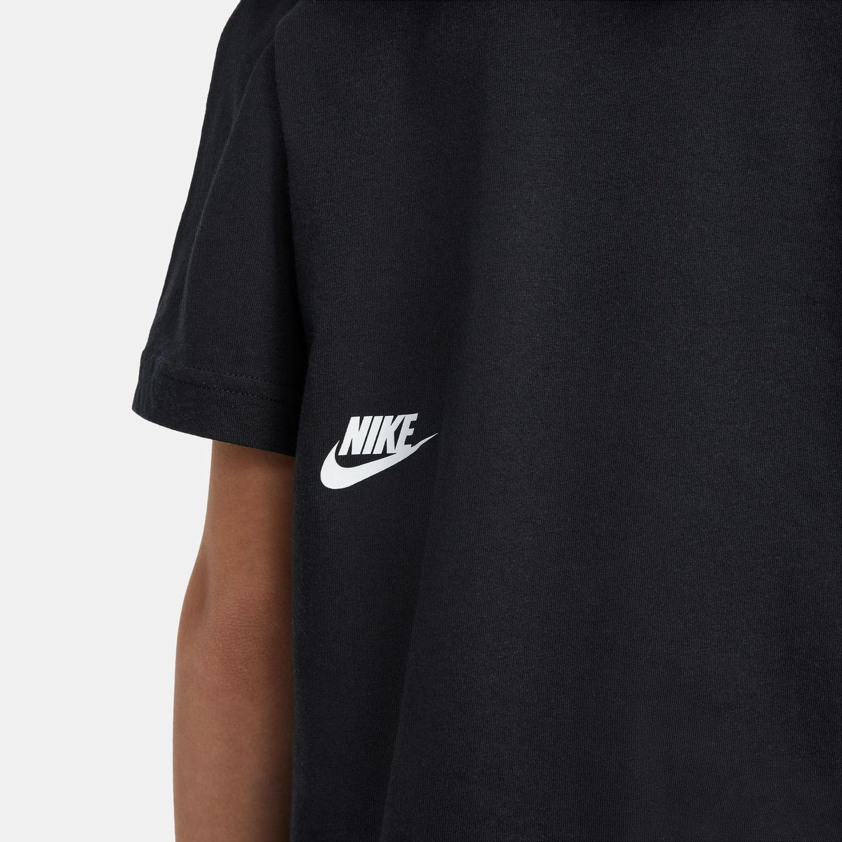 Nike Sportswear Essential Boxy Mädchen T-Shirt_1