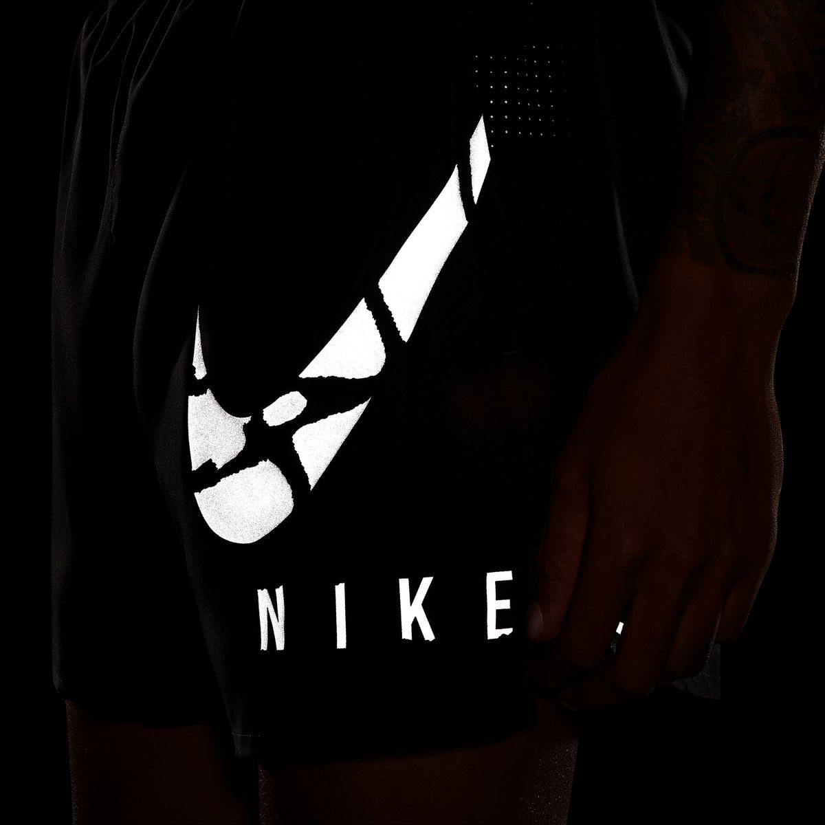 Nike Dri-FIT Challenger Run Division 5"-Lined Herren Shorts