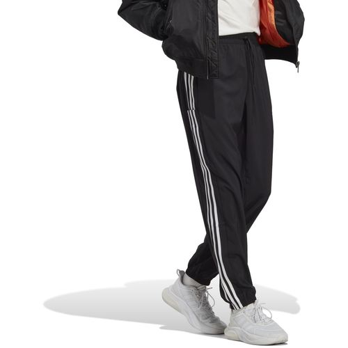 e7 tracksuit