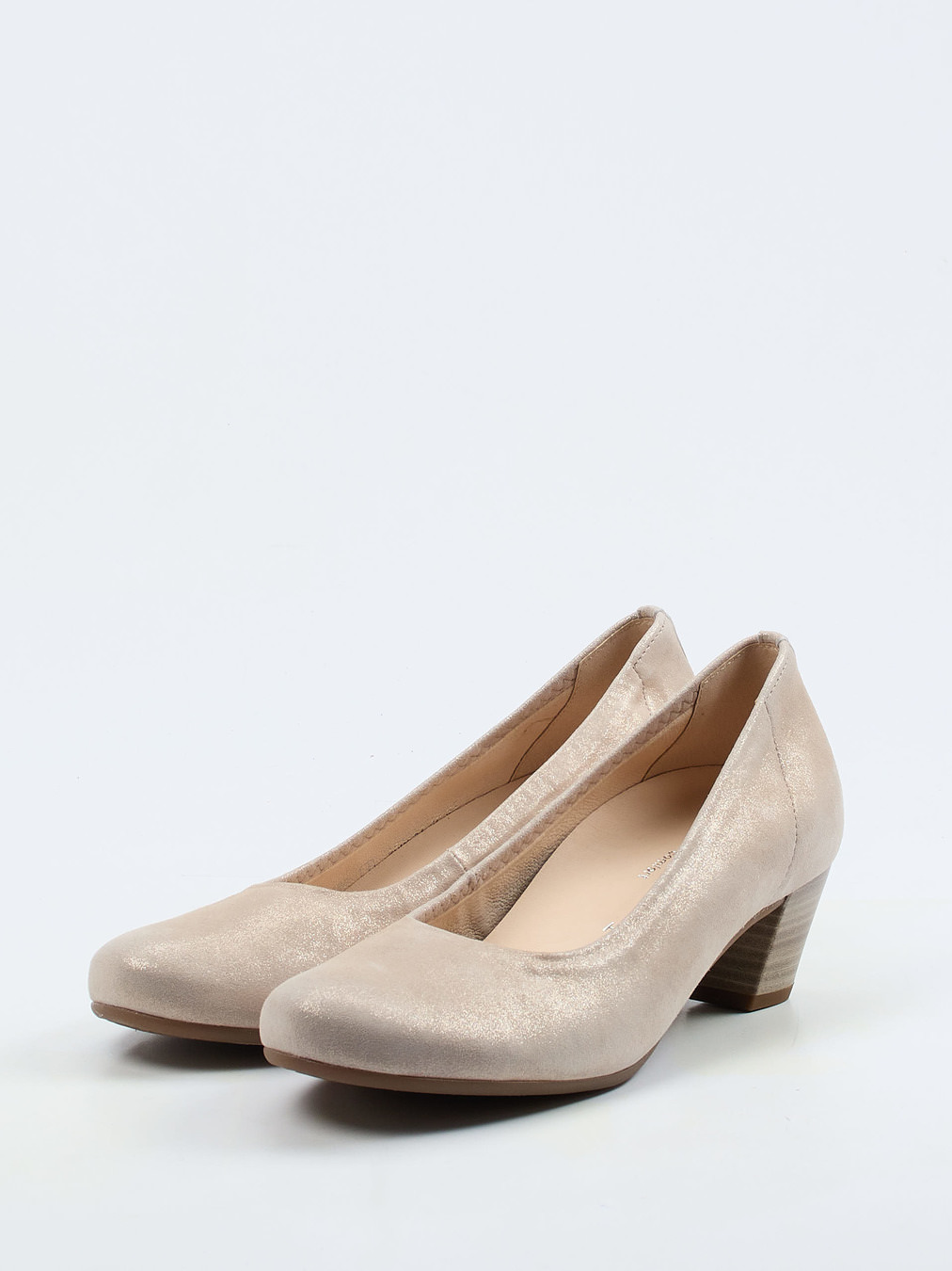 comfortable tan pumps